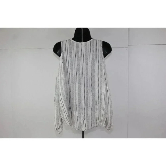 ladies LUSH cold shoulder Blouse size XS - Picture 4 of 6